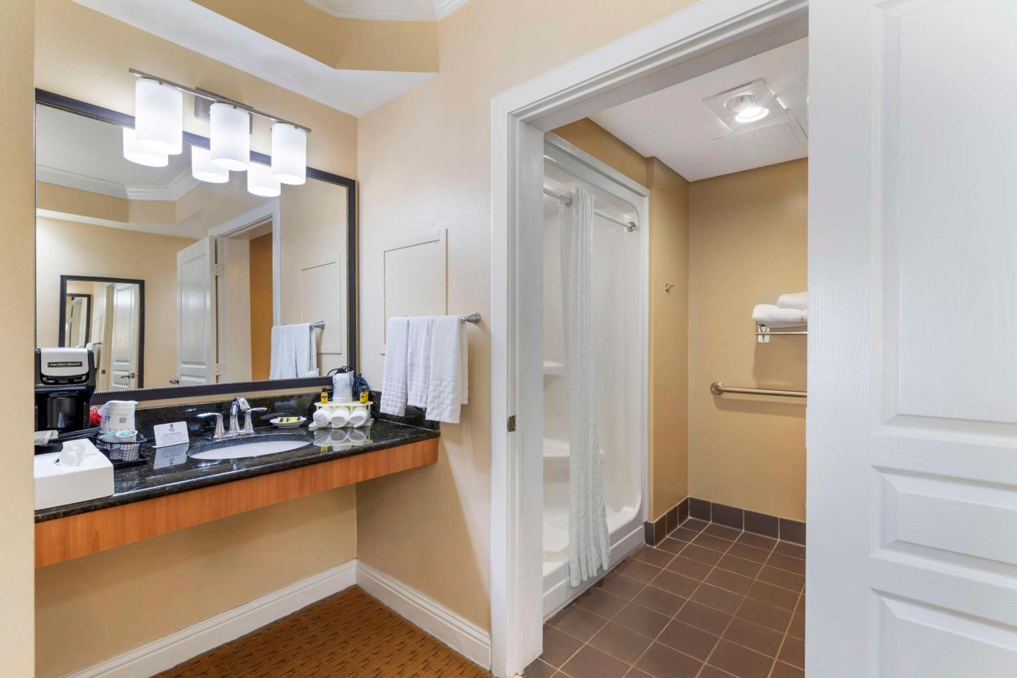 Best Western Plus Kingsland Exterior photo