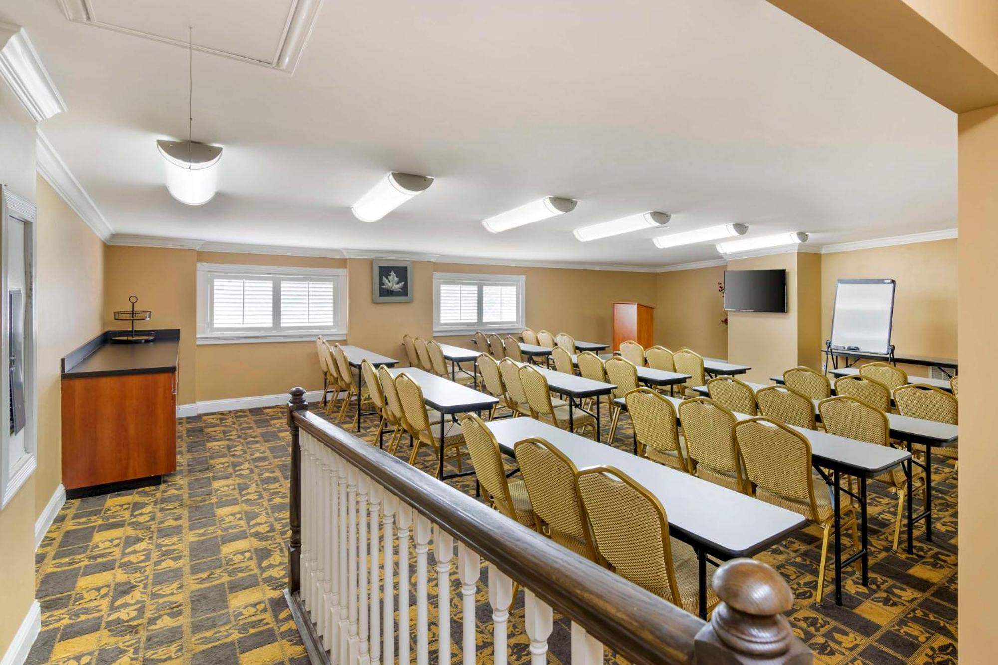 Best Western Plus Kingsland Exterior photo