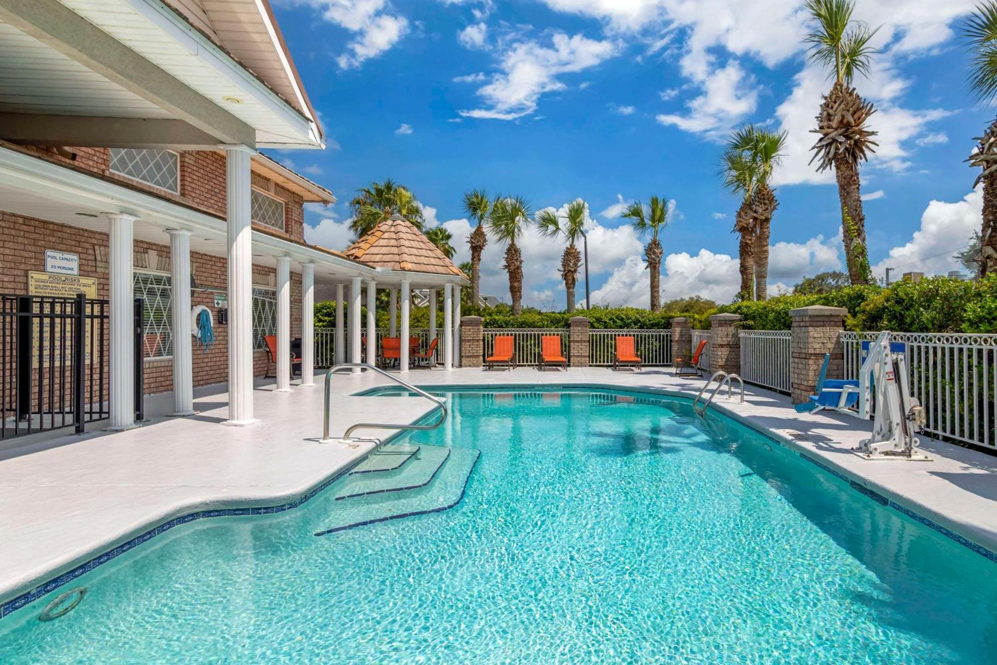 Best Western Plus Kingsland Exterior photo